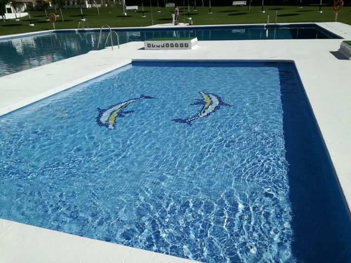 Primera línea de playa. Magnífica urbanizacion La Cala Del Moral Exterior foto